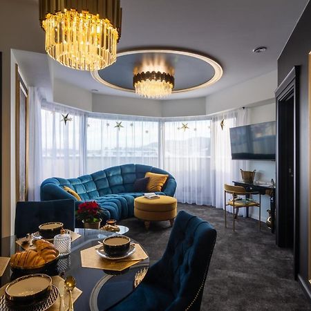 Sky Roof Apartments ビエルスコ・ビアバ エクステリア 写真