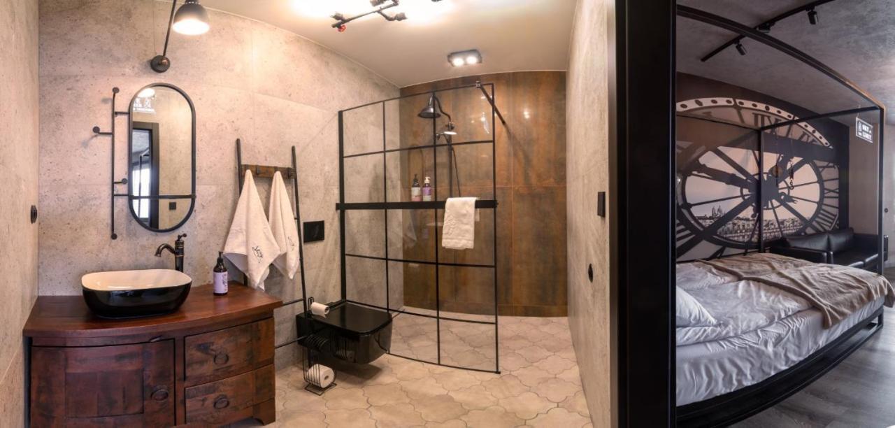 Sky Roof Apartments ビエルスコ・ビアバ エクステリア 写真