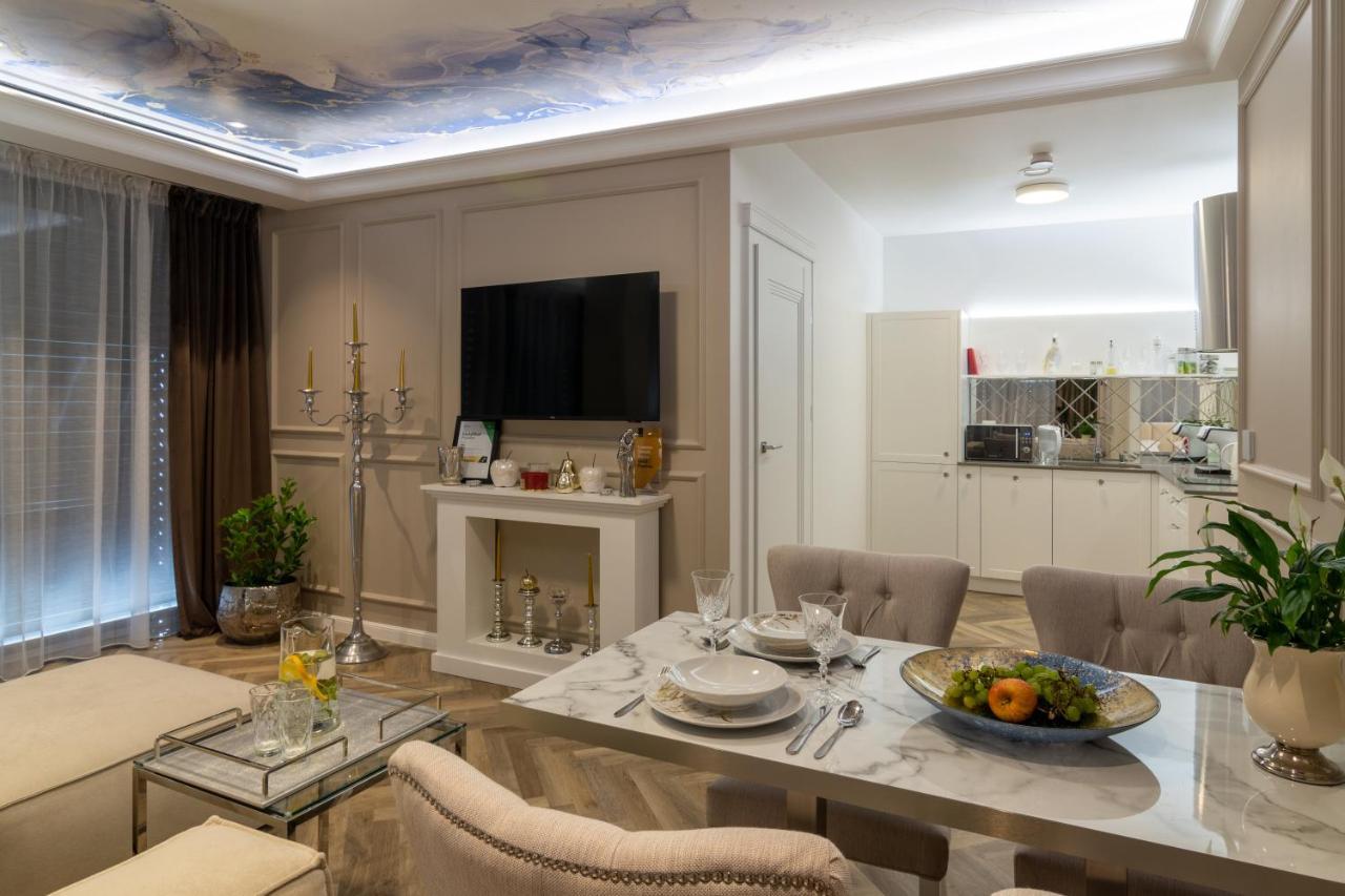 Sky Roof Apartments ビエルスコ・ビアバ エクステリア 写真