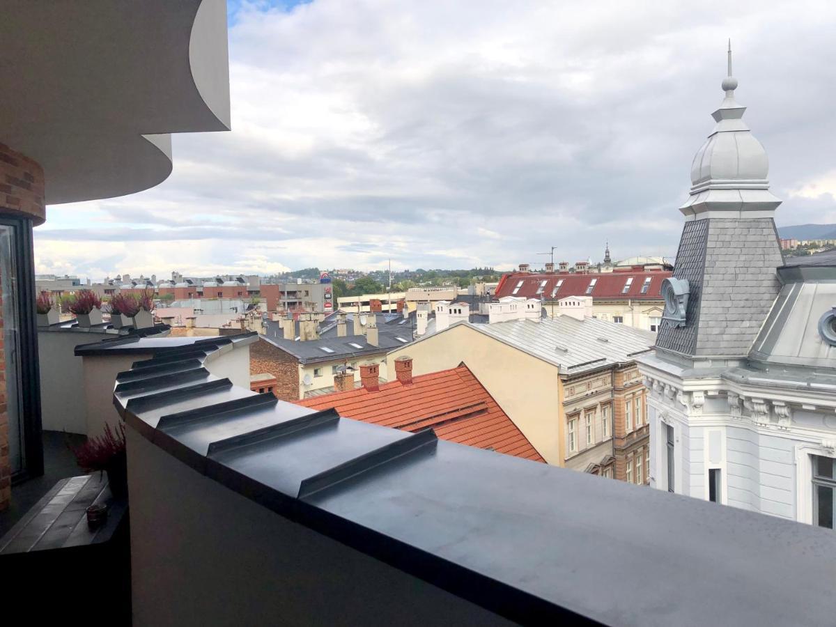 Sky Roof Apartments ビエルスコ・ビアバ エクステリア 写真