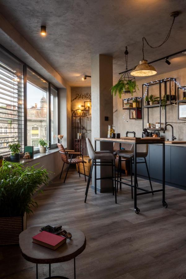 Sky Roof Apartments ビエルスコ・ビアバ エクステリア 写真
