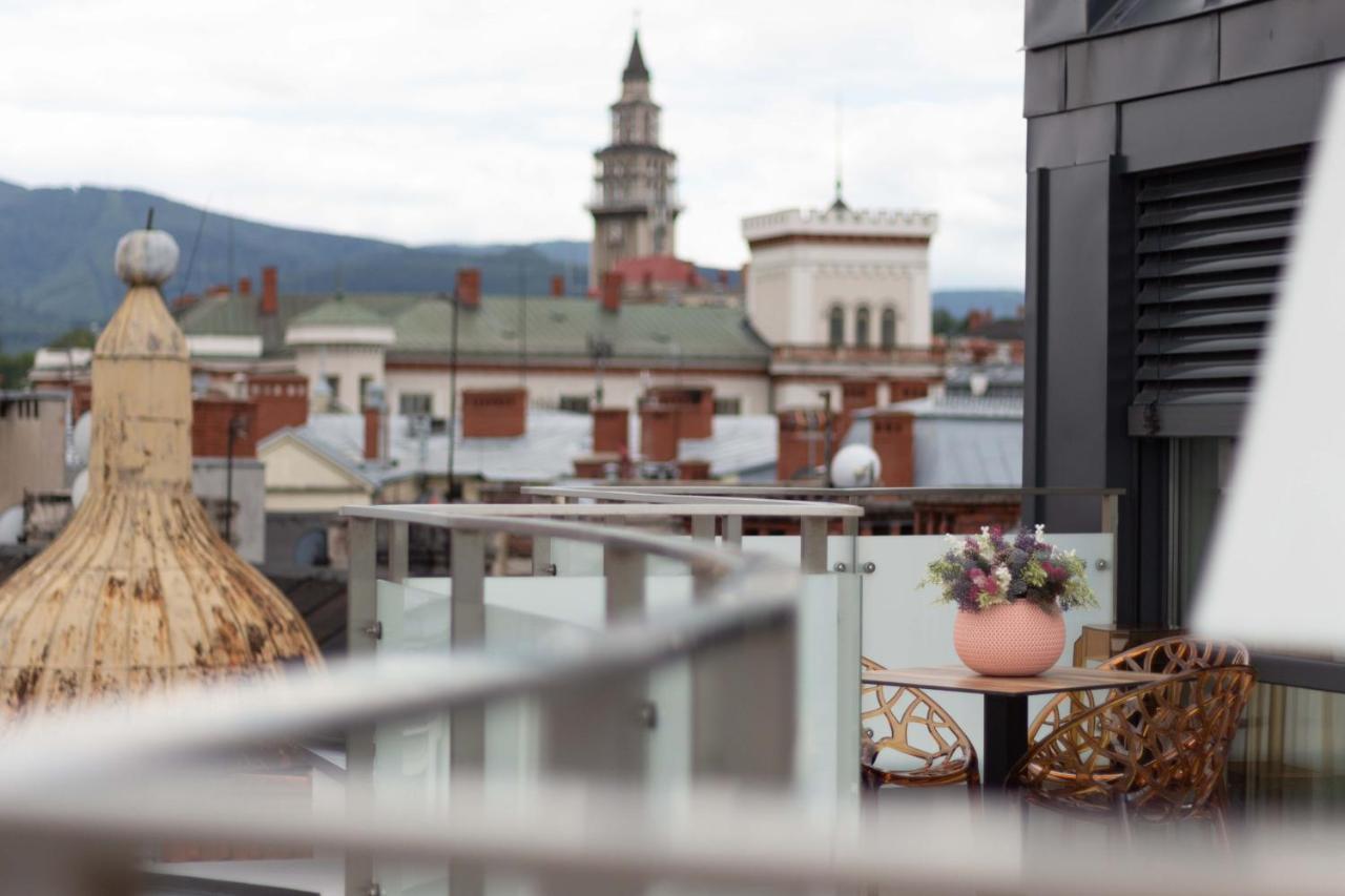 Sky Roof Apartments ビエルスコ・ビアバ エクステリア 写真