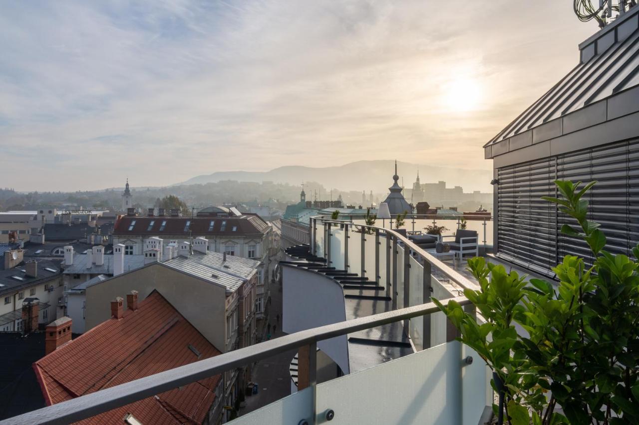 Sky Roof Apartments ビエルスコ・ビアバ エクステリア 写真