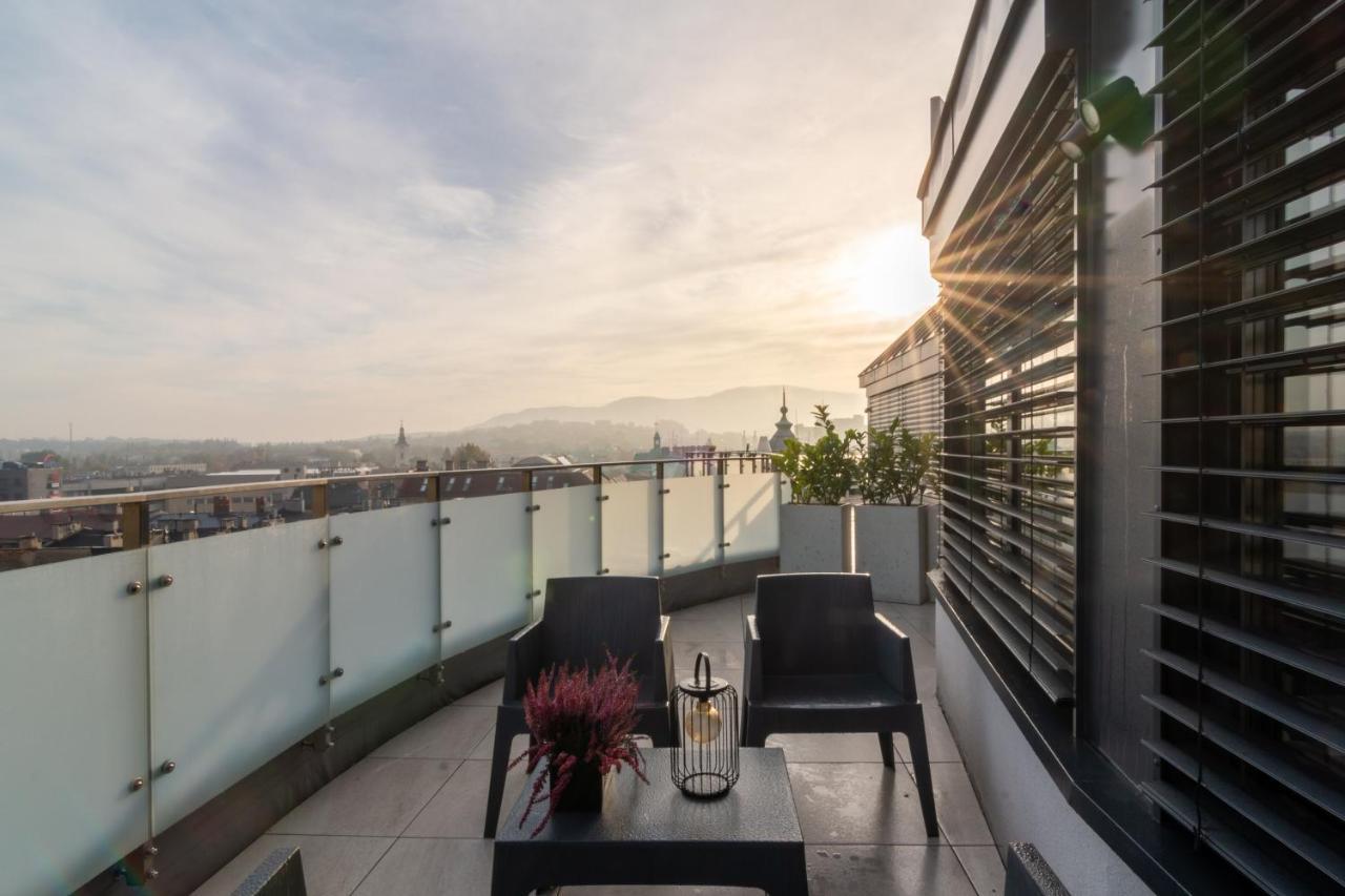 Sky Roof Apartments ビエルスコ・ビアバ エクステリア 写真